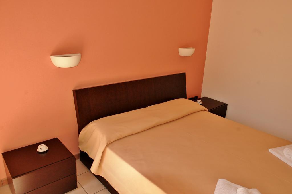 גרבינה די קטניה Hotel Rasula Alta מראה חיצוני תמונה
