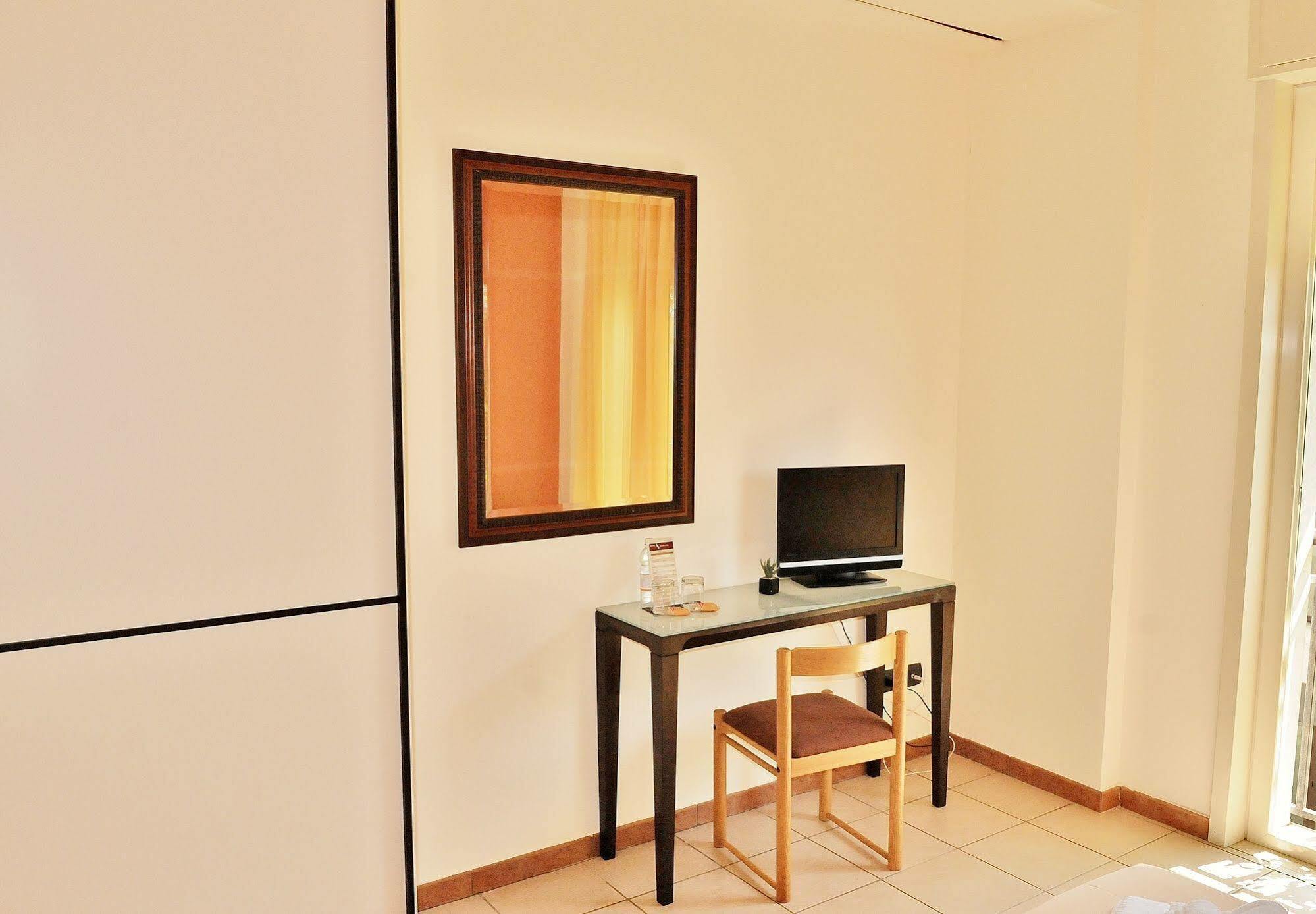 גרבינה די קטניה Hotel Rasula Alta מראה חיצוני תמונה