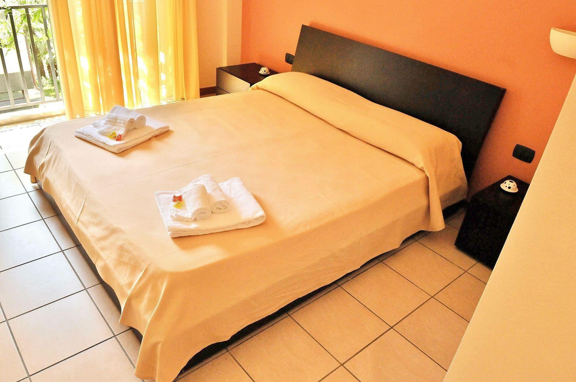 גרבינה די קטניה Hotel Rasula Alta מראה חיצוני תמונה