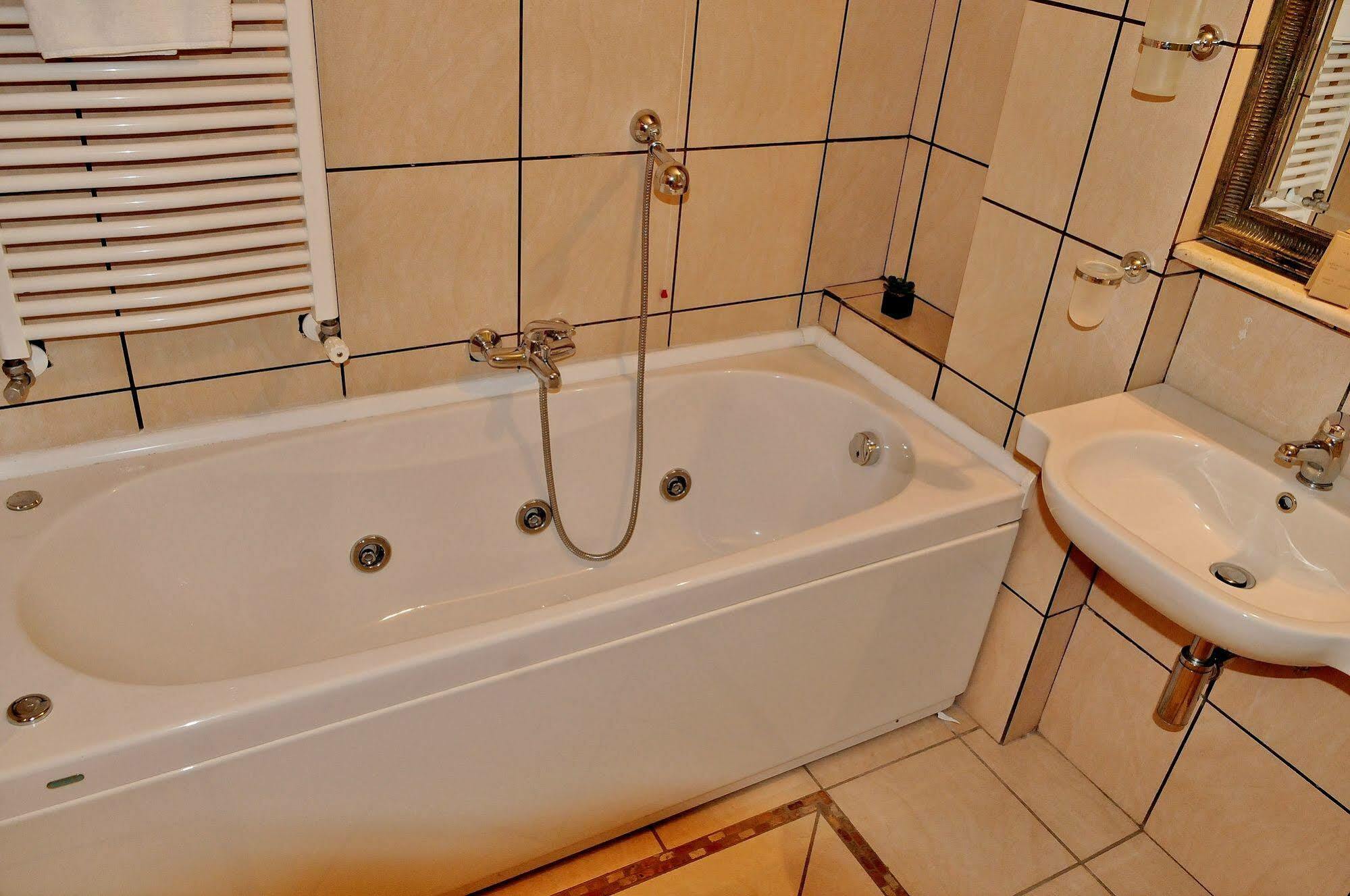גרבינה די קטניה Hotel Rasula Alta מראה חיצוני תמונה